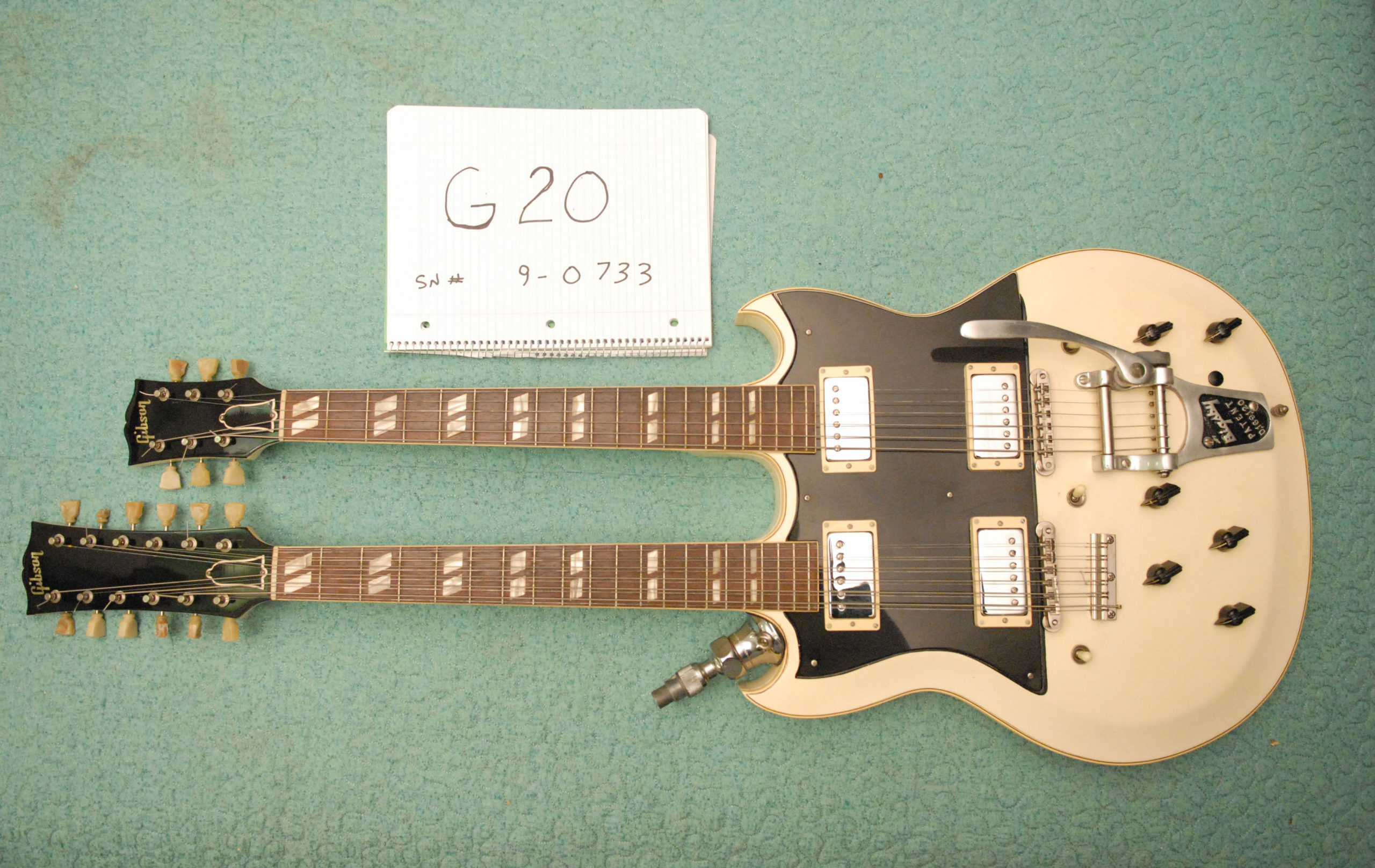 1959-Gibson-Doubleneck-6-and-12-string-highly-modified-with-mic-input-on-upper-cutaway-scaled.jpg