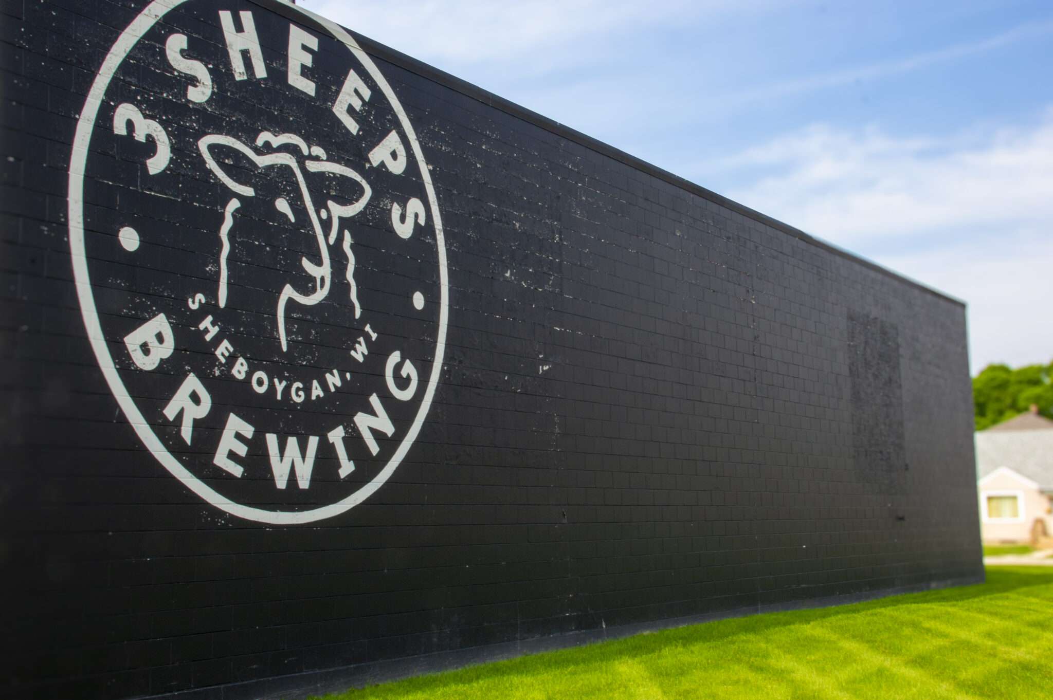 Sheeps-Brewing-Brewery-Exterior-2048x1362